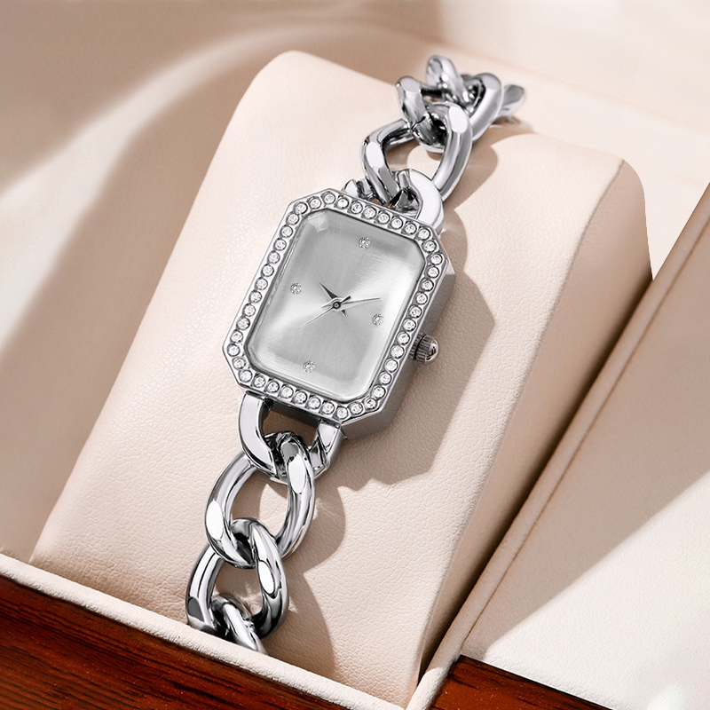 La scatola misteriosa contiene - Luxury Watch In Usa recensione e prezzo