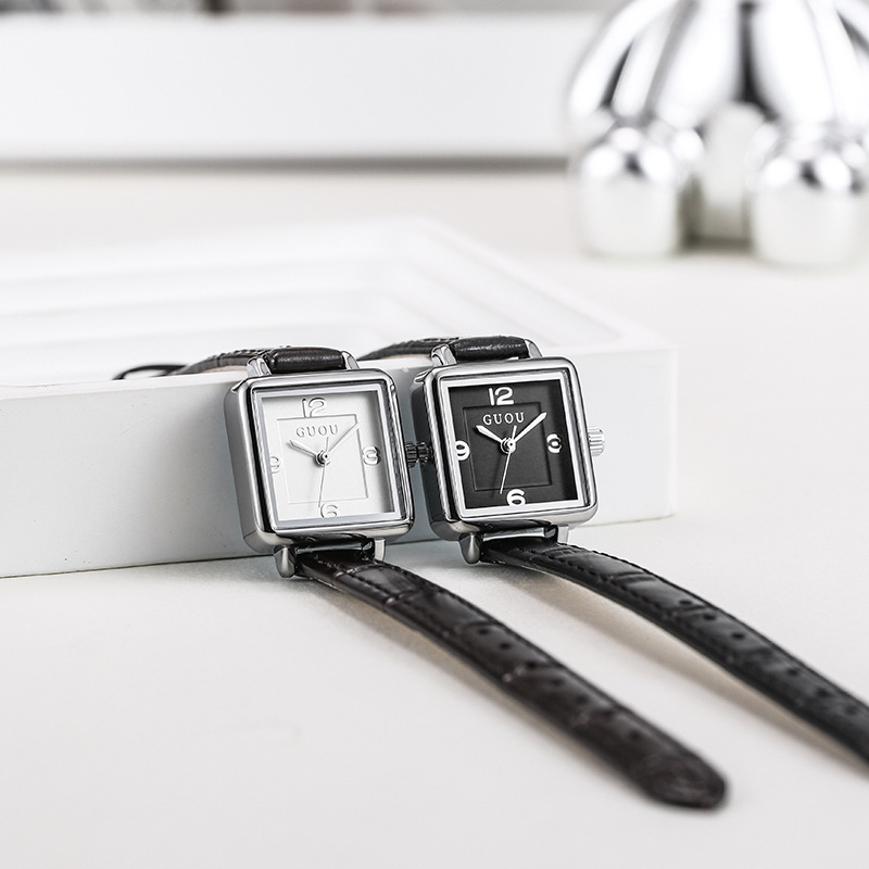 Orologio da donna con cinturin - Luxury Watch With Leather Strap recensione e prezzo