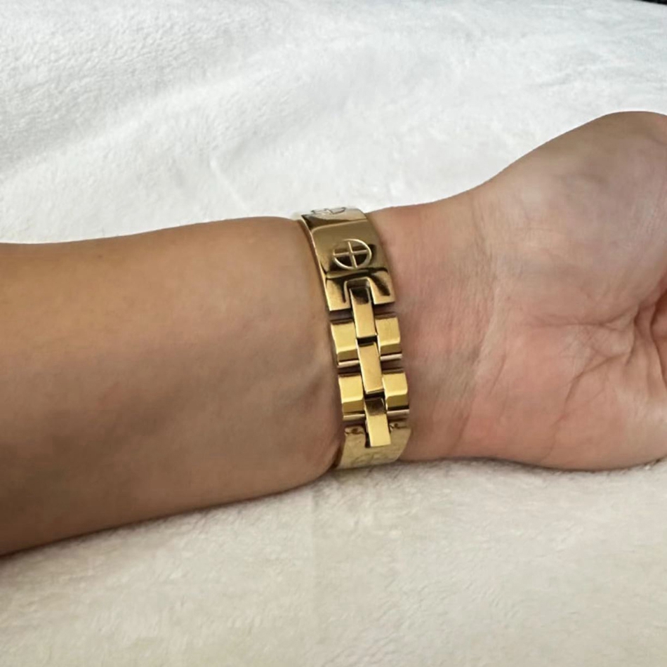 Cinturino in acciaio inossidab - Luxury Watch Apple recensione e prezzo