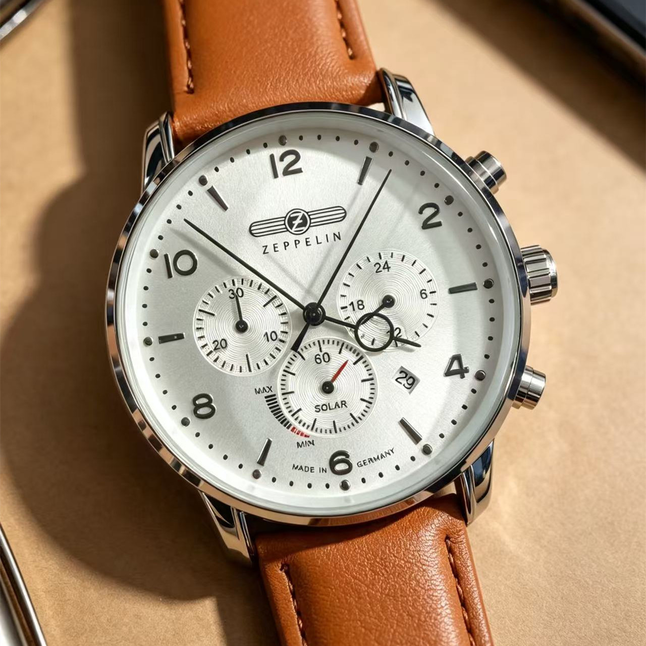 Orologio da Uomo Zeppelin Airs - Luxury Watch Case recensione e prezzo