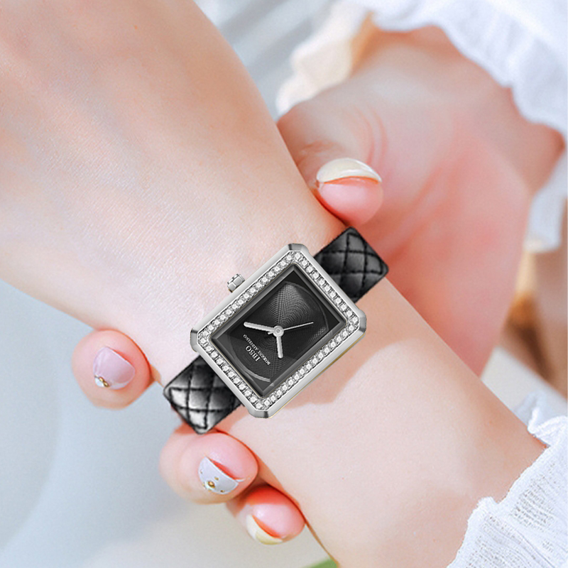 Orologio da donna in pelle di  - Luxury Watch Black recensione e prezzo