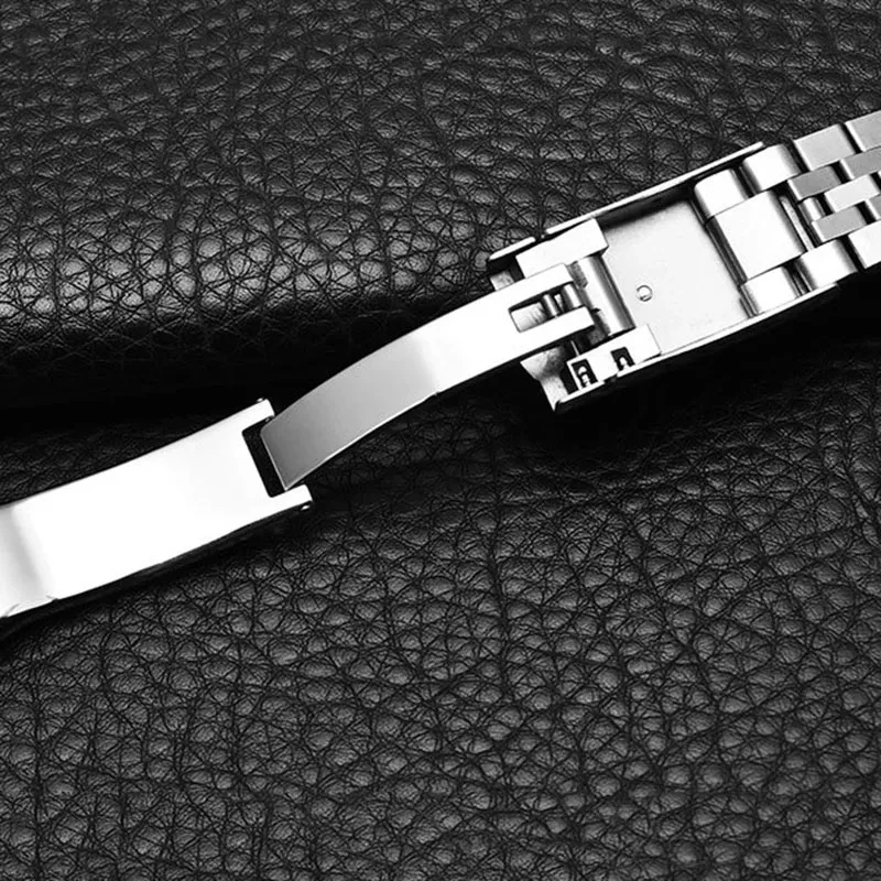Solido cinturino in acciaio in - Luxury Watch Jaeger Lecoultre recensione e prezzo